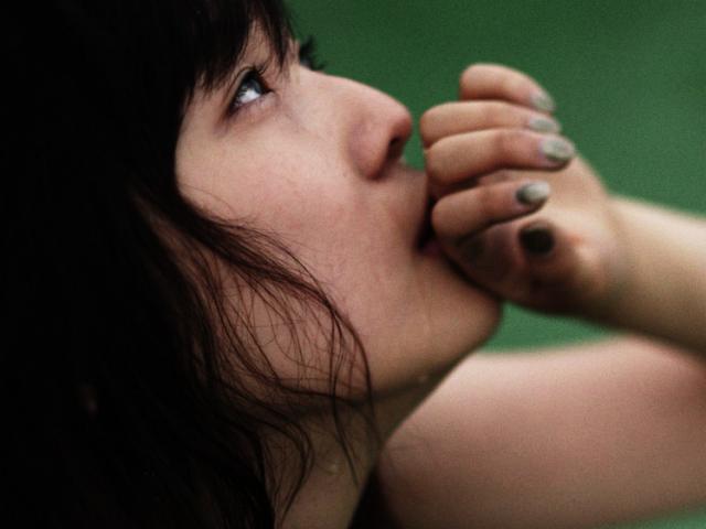 Bạn trẻ - Cuộc sống - Đau bụng nhờ bạn trai đưa đi khám, gái trẻ hốt hoảng hay tin mình sắp sinh