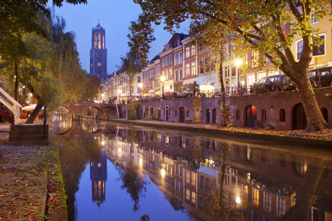 Ngày nay, hệ thống kênh ở thành phố Utrecht trở thành nơi giải trí và ăn uống dành cho du khách.
