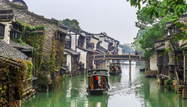 Ô Trấn, Trung Quốc: Đây là một trong 6 thị trấn cổ được kết nối với nhau bởi sông Dương Tử ở Trung Quốc.