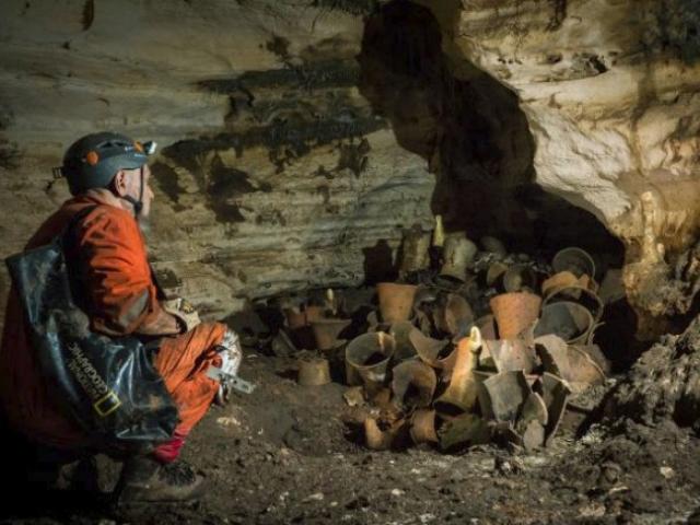 Thế giới - Bên trong hang động "thần bí" 1.000 năm tuổi của người Maya