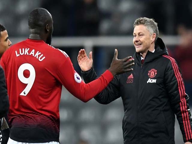 Bóng đá - MU chấn động Cúp C1: Lukaku thăng hoa &amp; bí quyết tái sinh của Solskjaer