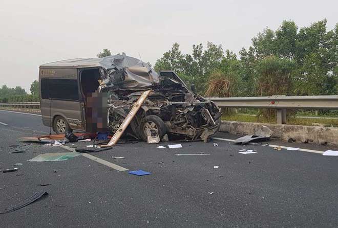 Bất ngờ vụ xe khách Limousine gây tai nạn trên cao tốc: Xe chạy lậu - 1