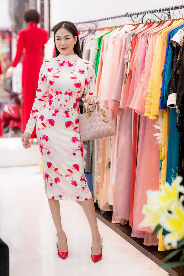 Lần đầu có thí sinh Sao Mai dự thi hoa hậu - 2