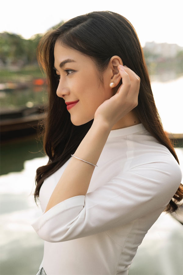 Lần đầu có thí sinh Sao Mai dự thi hoa hậu - 10