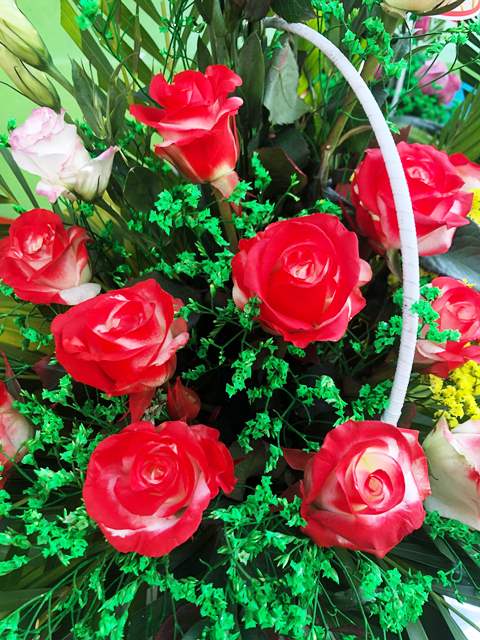 Chen chân ở chợ hoa ngày 8.3 - 10