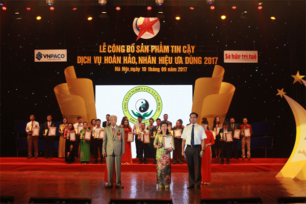 TT Nghiên cứu và Ứng dụng thuốc dân tộc khẳng định uy tín với top 3 giải thưởng danh giá - 1