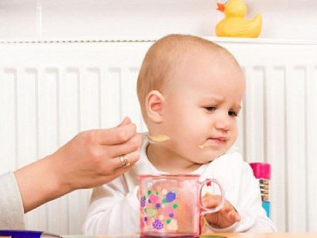 Sức khỏe đời sống - Độc vô cùng khi pha sữa với nước cơm cho trẻ uống