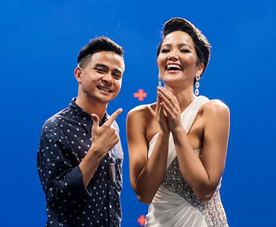 H’Hen Niê lần đầu vào phim ngắn cùng Văn Mai Hương, Tiên Cookie - 3