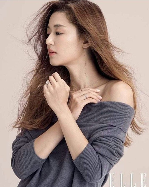 Loạt khuyết điểm giật mình của “mợ chảnh” Jun Ji Hyun - 1