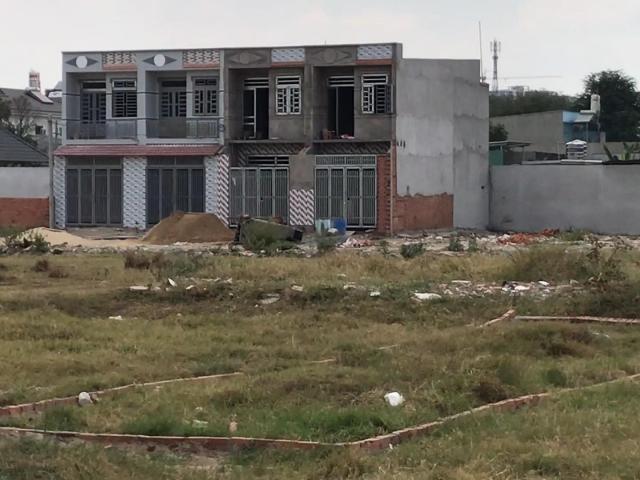 Tin tức trong ngày - TP.HCM yêu cầu Bình Chánh báo cáo khẩn vụ xây nhà lụi