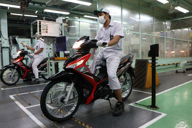Honda Supra X 125 FI có đồ họa mới giá chỉ 29,3 triệu đồng - 3