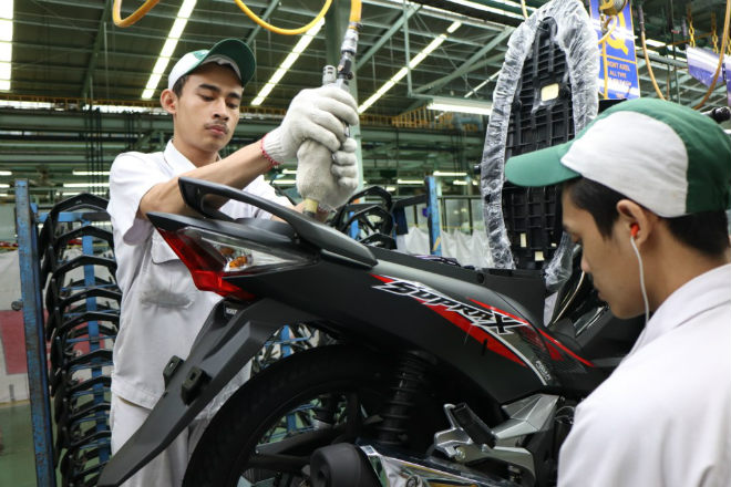 Honda Supra X 125 FI có đồ họa mới giá chỉ 29,3 triệu đồng - 6