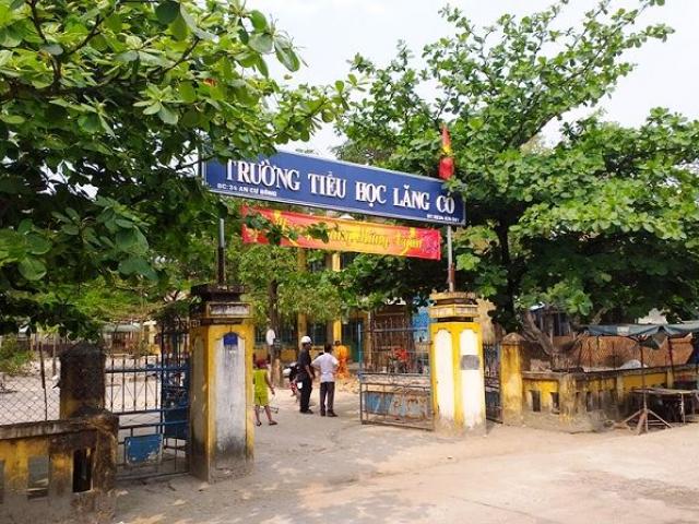 Pháp luật - Phụ huynh "dỏm" vào trường lừa cắt dây chuyền nhiều học sinh