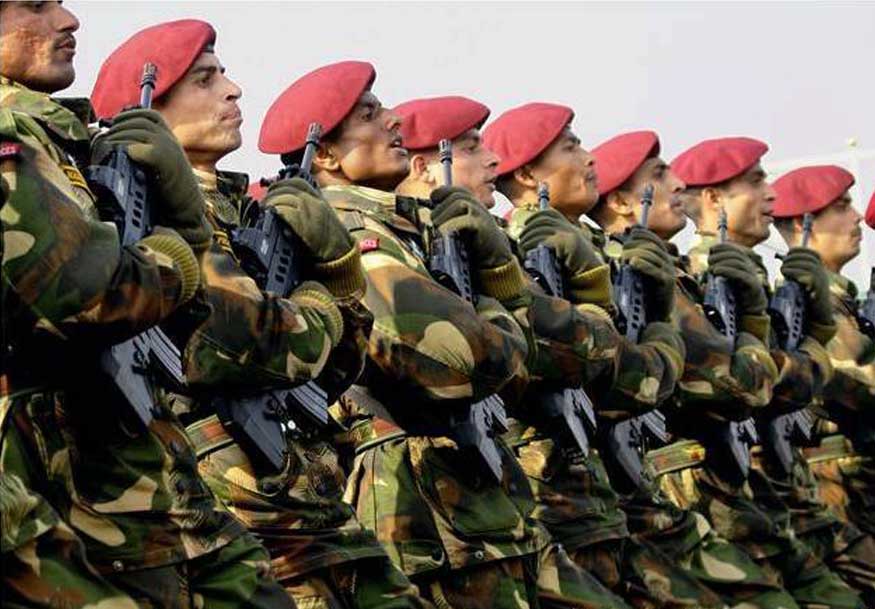Xung đột Ấn Độ-Pakistan: Quân đội nước nào “khủng” hơn? - 1