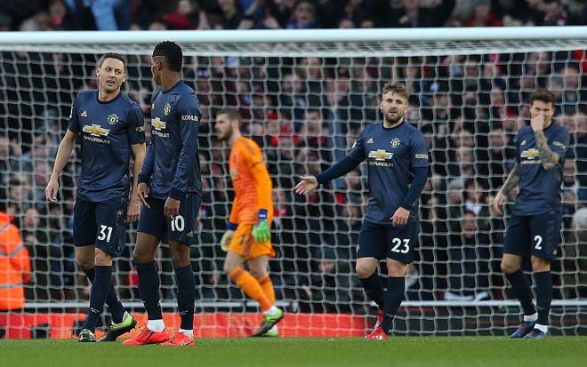 Tin HOT bóng đá tối 12/3: Solari vẫn sẽ gắn bó với Real Madrid - 2