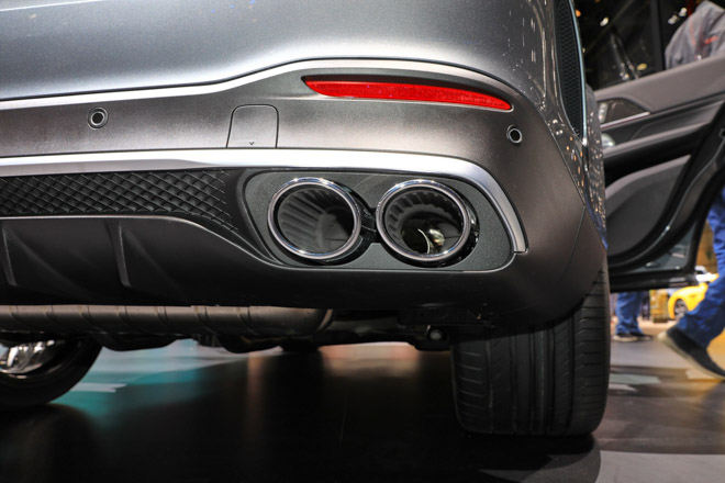 Những kiểu ống xả &#34;làm cho vui&#34; tại triển lãm ôtô Geneva Motor Show 2019 - 10