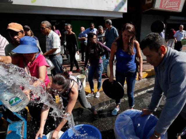 Thế giới - Vừa khôi phục gần hết lưới điện, Venezuela điều tra thủ lĩnh đối lập