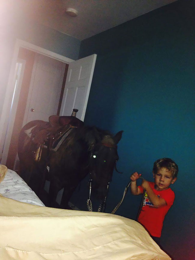 Có con rồi bạn sẽ gặp những tình huống bi hài thế này đây - 3