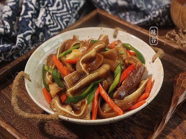 Ẩm thực - Phần giòn nhất của con heo xào với ớt chuông, đảm bảo chồng khen không ngớt