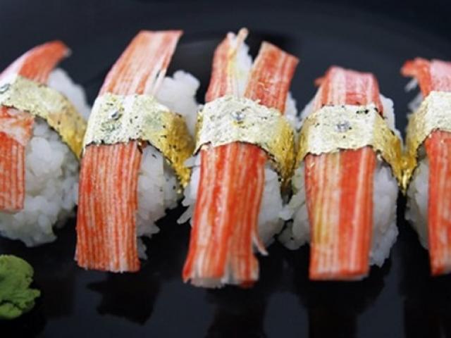 Thị trường - Tiêu dùng - Sốc: Ăn một miếng sushi, "bốc hơi" cả chiếc xe tay ga