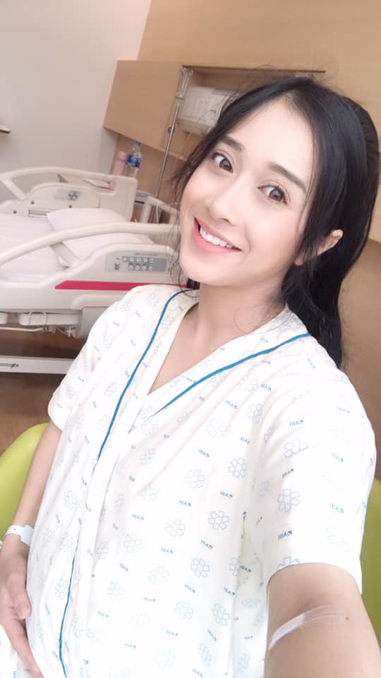 Nhan sắc gây bất ngờ của em gái Nhã Phương sau 2 tháng sinh con - 10