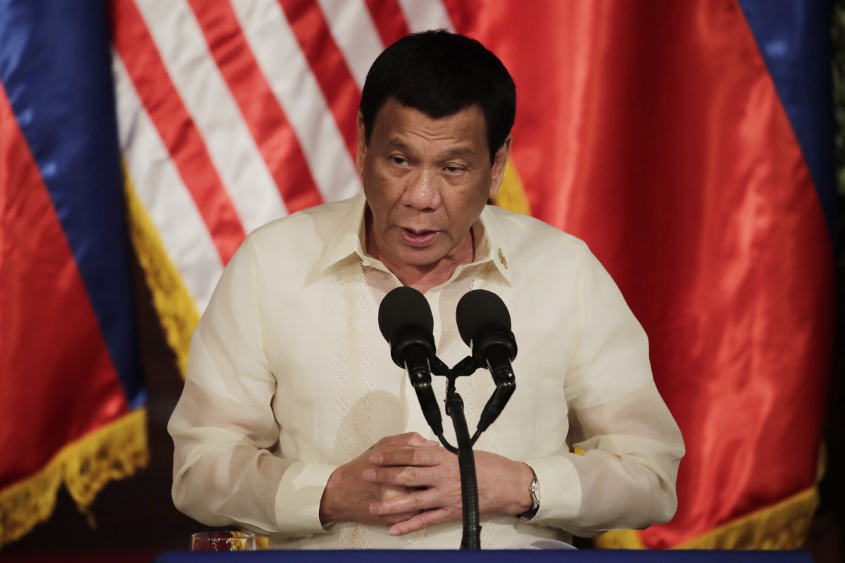 Sốc ở Philippines: Tổng thống tuyên bố 46 quan chức liên quan ma túy - 1