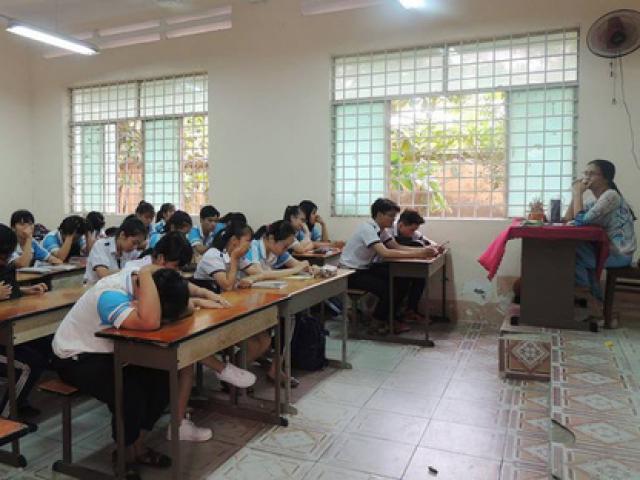 Giáo dục - du học - Vừa được dạy trở lại, cô giáo "im lặng 4 tháng" tiếp tục bị đình chỉ