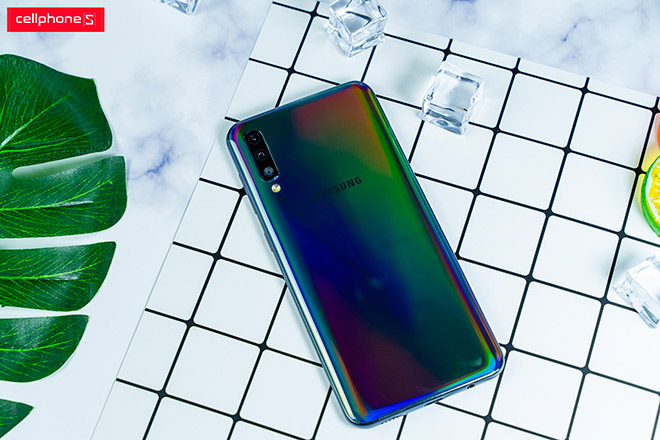 Galaxy A50 - Smartphone mọi đột phá “gây sốt” người dùng thời gian qua - 2