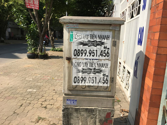 Vay tiêu dùng thủ tục phức tạp, khó cạnh tranh với tín dụng đen - 1