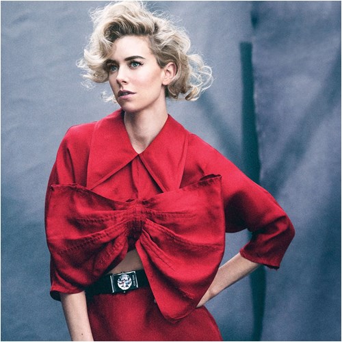 Scarlett Johansson áp đảo Angela Baby trên &#34;kinh thánh thời trang&#34; - 12