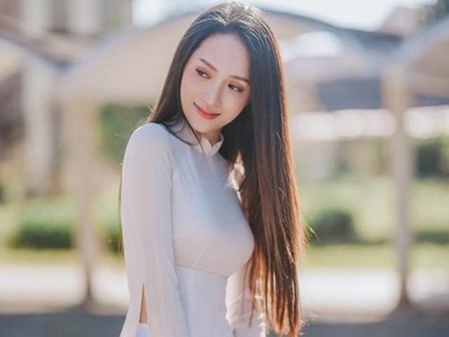 Thời trang - Hương Giang tái xuất trên sàn diễn thời trang sau khi "bị bạn thân cướp bồ"