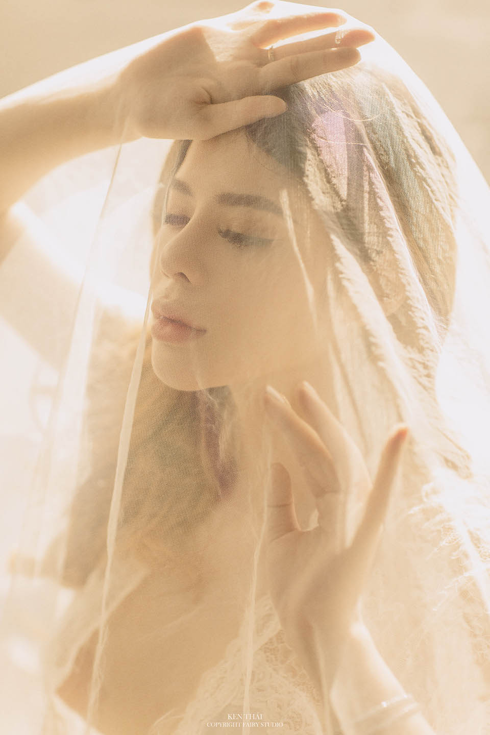 Mỹ nhân "Ghiền Mỳ Gõ" bất ngờ đăng bộ ảnh mới đẹp ngỡ ngàng - 1