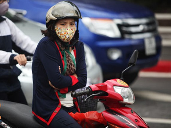 Nóng 24h qua: Bé trai thoát chết thần kỳ nhờ cú bẻ lái của tài xế xe buýt - 5