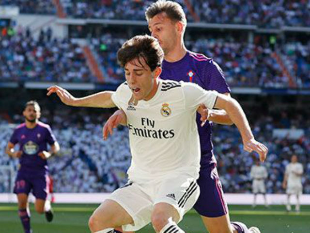 Real Madrid - Celta Vigo: Hiệp 2 bùng nổ, siêu sao ”tặng quà” Zidane