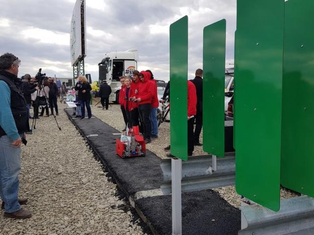 Thế giới - Quốc gia có “đường cao tốc" nhỏ nhất thế giới, chỉ rộng 1 mét