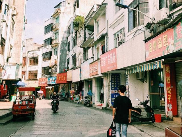 Du lịch - Vỏn vẹn 1 triệu cũng quét sạch cả Đông Hưng, chia sẻ "có tâm" từ cậu bạn Móng Cái bản địa