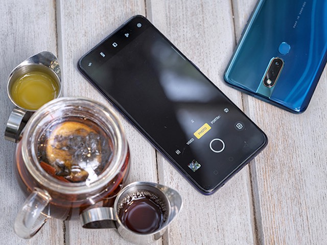 Lộ ảnh ”nóng” Oppo F11 Pro đẹp ma mị với camera trượt độc đáo