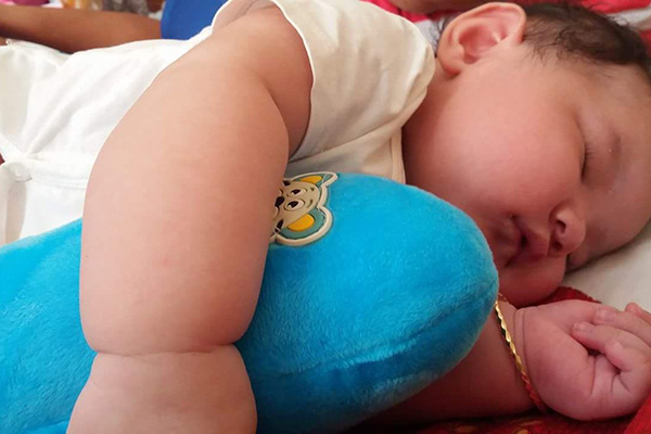 Con quấy khóc, nôn trớ kéo dài: Bài học xương máu của mẹ Ninh Thuận - 1