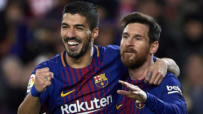 MU mừng lớn ở Cúp C1: Hàng công Barca “nát như tương”, Messi cô độc - 1