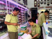 Thị trường - Tiêu dùng - Phát hiện hàng ngàn chiếc đồng hồ thương hiệu nổi tiếng nghi hàng giả, hàng nhái