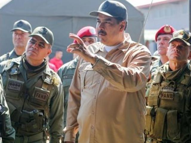 Tướng quân đội Venezuela trong "danh sách đen" của Mỹ, vượt biên sang Colombia