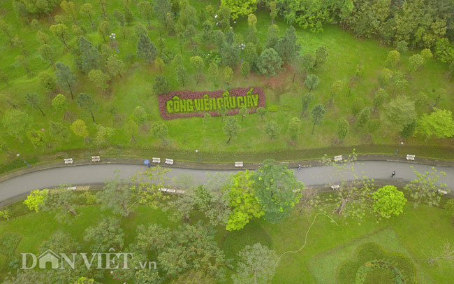 Flycam: Toàn cảnh Công viên Cầu Giấy bị đề xuất xén làm bãi đỗ xe - 4