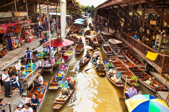 Amphawa, Thái Lan: Chợ nổi này nằm ở vùng ngoại ô và cách trung tâm thành phố Bangkok khoảng 90km.