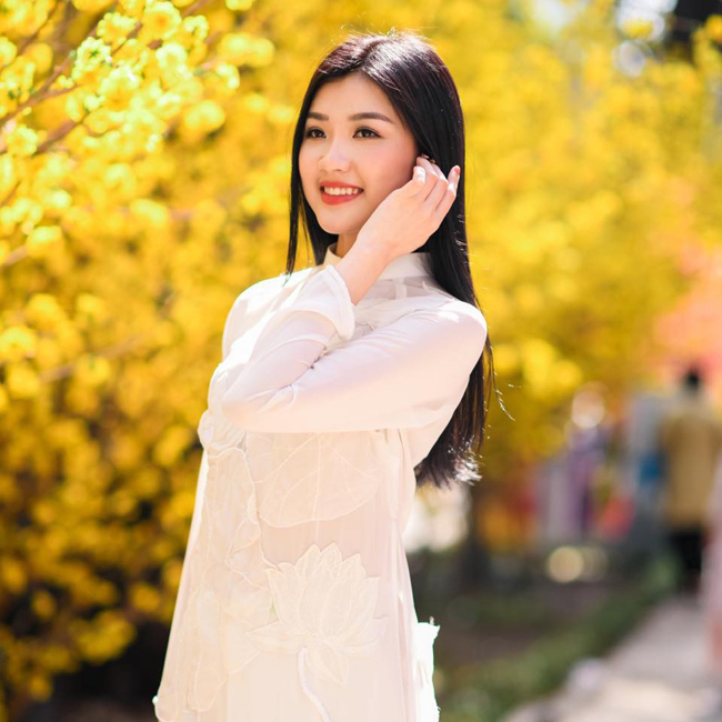 Lương Thanh đang là gương mặt mới đáng chú ý trên truyền hình Việt với vẻ đẹp ấn tượng khả năng diễn xuất tốt.