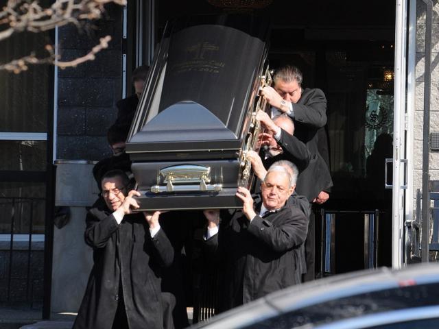 Thế giới - Đám tang 1 tỷ đồng của "bố già" mafia Mỹ bị bắn chết trước cửa nhà