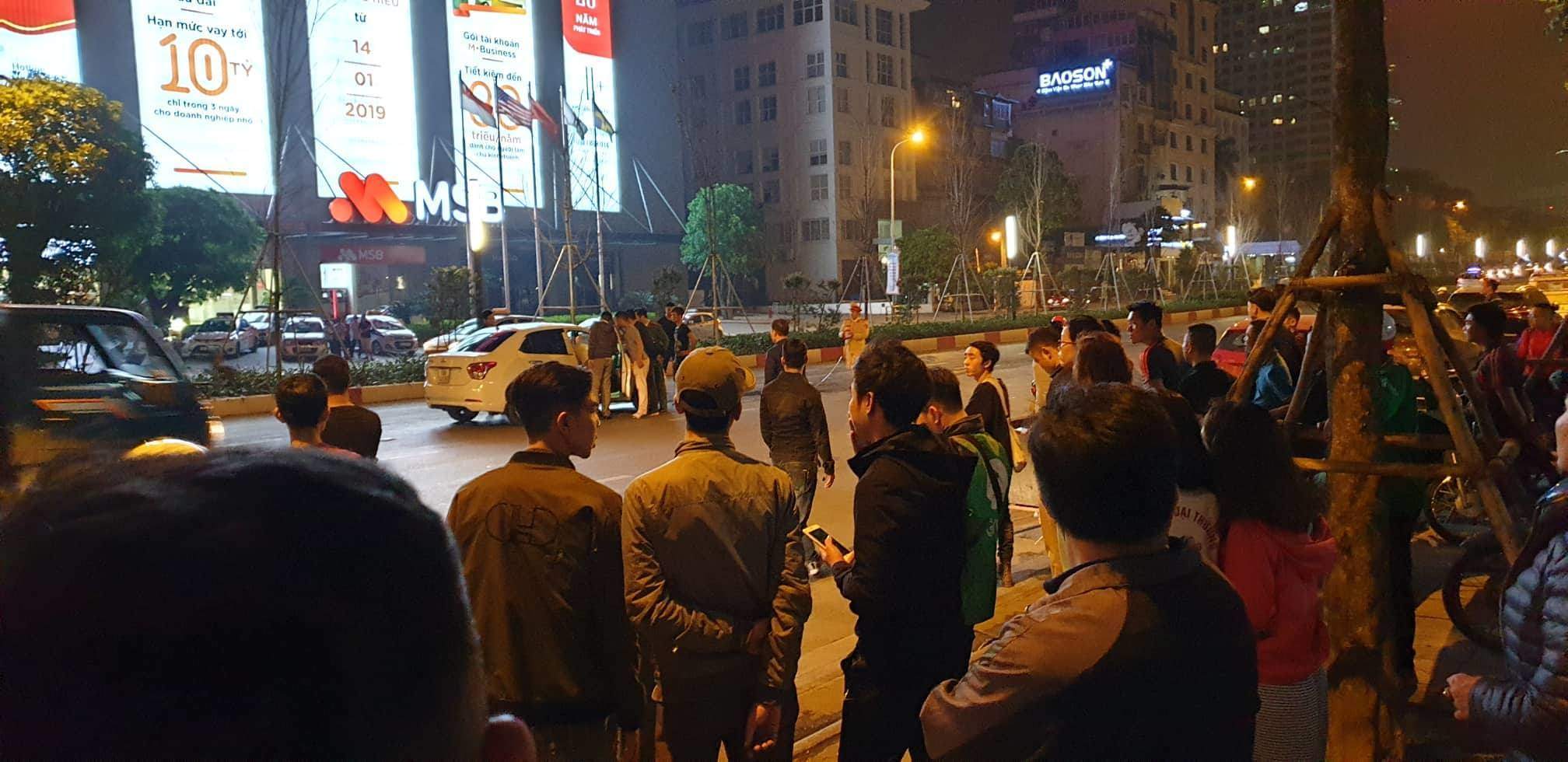 Nóng 24h qua: Bộ Văn hóa yêu cầu làm rõ thông tin “gọi vong, báo oán” ở chùa Ba Vàng - 5