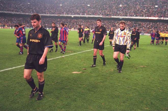 MU đại chiến Barca: &#34;Quỷ đỏ&#34; ăn mày quá khứ, Solskjaer lo Messi vùi dập 4-0 - 2