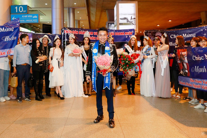 Nam vương, doanh nhân Huy Hoàng trở về sau sự kiện Doanh nhân Toàn cầu 2019 - 1
