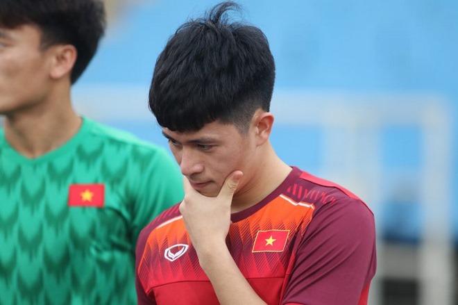 U23 Việt Nam tập cực sung: Thầy Park tươi như hoa, dấu hỏi về Đình Trọng - 1