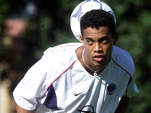 Bóng đá - Ronaldinho sang tuổi 39: Điệu Samba mê hoặc nước Pháp bị quên lãng